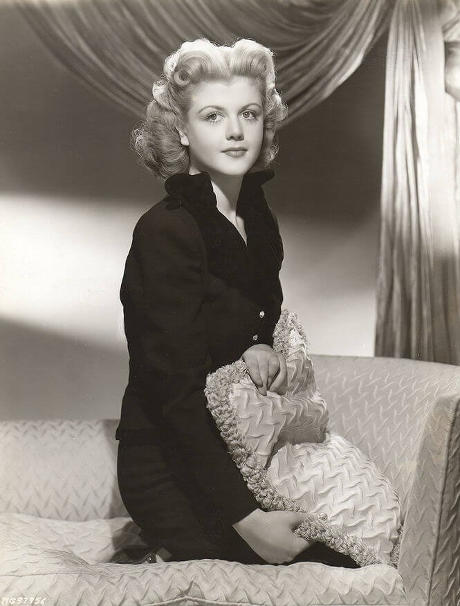Fotografía retrato de Angela Lansbury en 1945